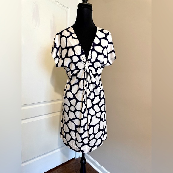Diane Von Furstenberg Size 4 Natalie 100% Silk Mini Dress Navy Blue White Classy - Picture 3 of 11